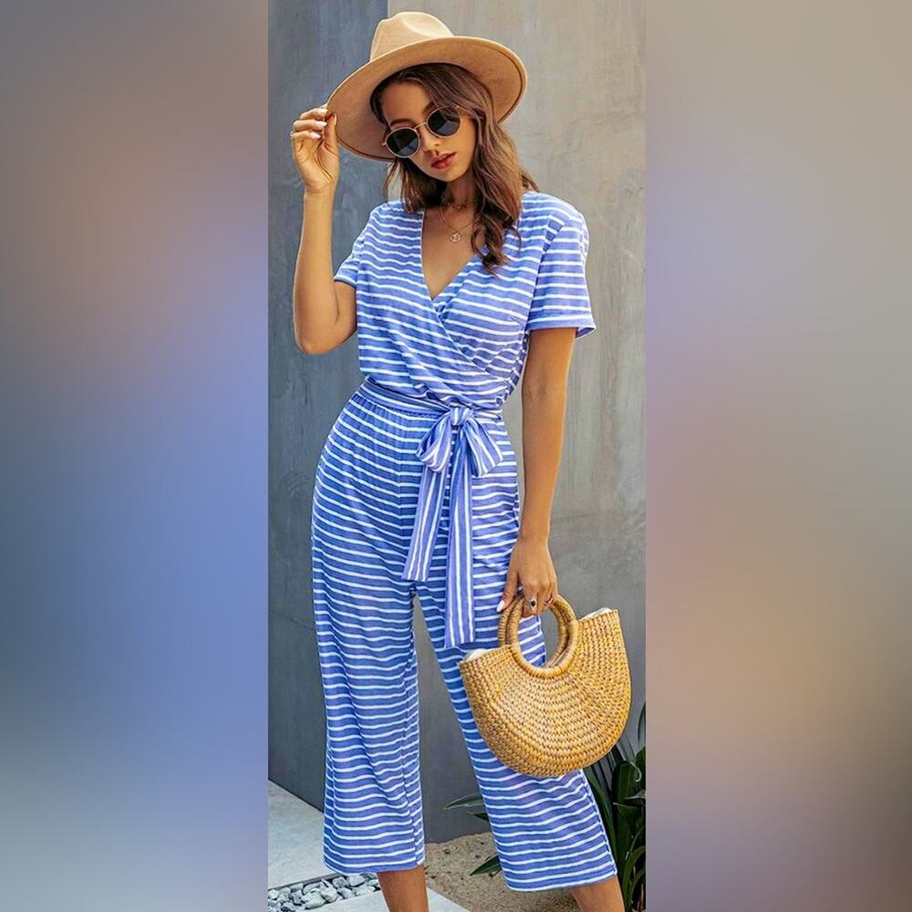 PRETTYGARDEN V Neck Striped Jumpsuit Wide Leg with Pockets and Belt Size M